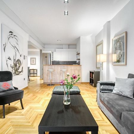 Delightful Stylish Two Bedroom Condo In Hip Area Of Central 아테네 외부 사진