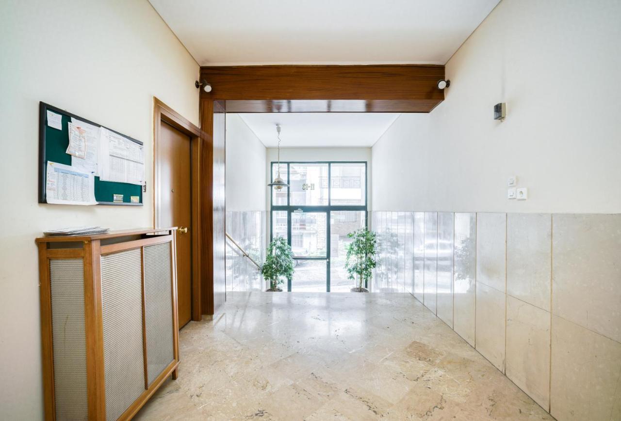 Delightful Stylish Two Bedroom Condo In Hip Area Of Central 아테네 외부 사진