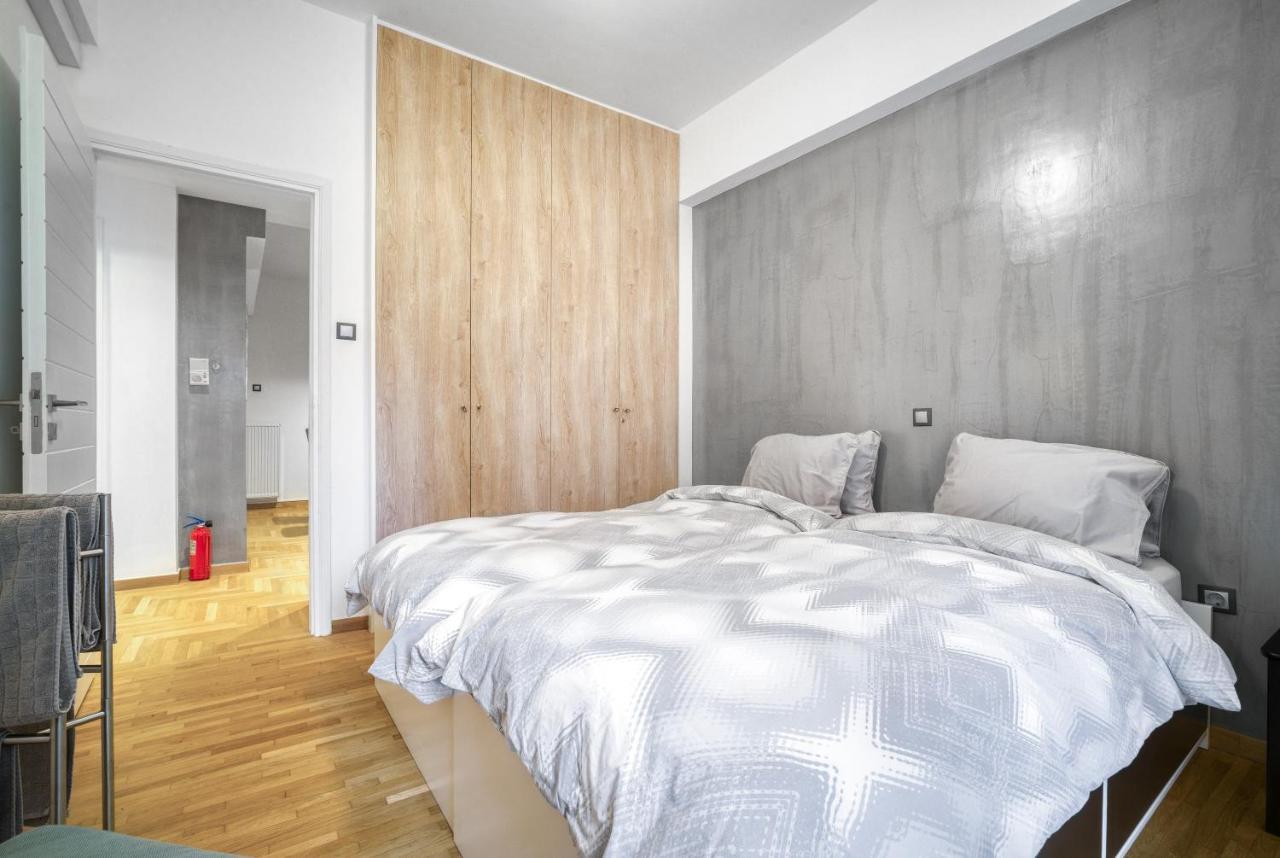 Delightful Stylish Two Bedroom Condo In Hip Area Of Central 아테네 외부 사진