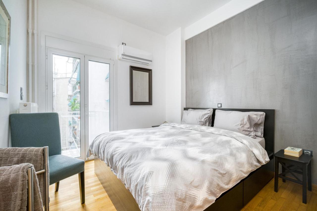 Delightful Stylish Two Bedroom Condo In Hip Area Of Central 아테네 외부 사진