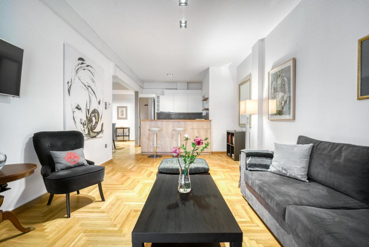 Delightful Stylish Two Bedroom Condo In Hip Area Of Central 아테네 외부 사진